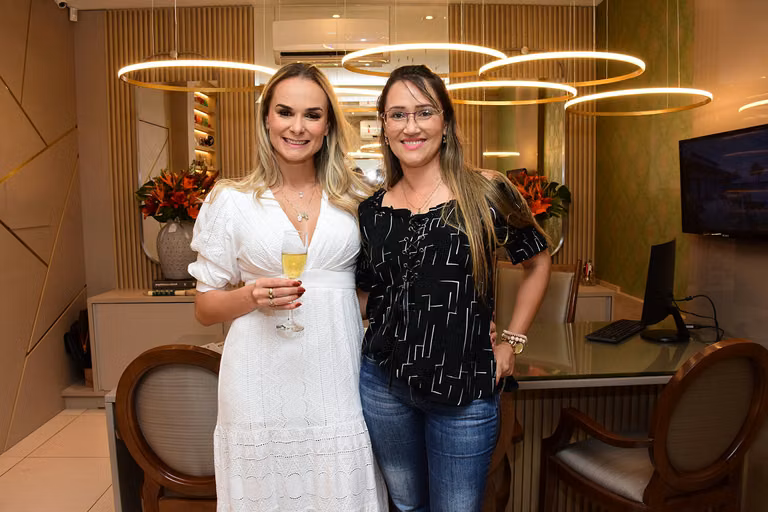 Juliana Saraiva recebe a 22ª edição da Revista Celebrar – foto 114