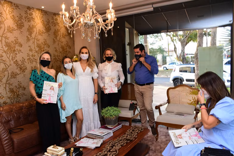 Juliana Saraiva recebe a 22ª edição da Revista Celebrar – foto 32
