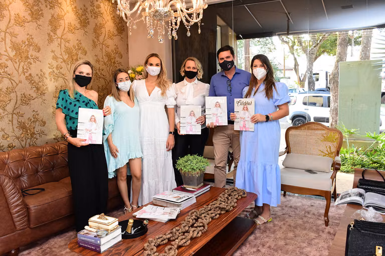Juliana Saraiva recebe a 22ª edição da Revista Celebrar – foto 33