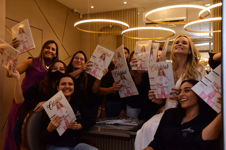 Juliana Saraiva recebe a 22ª edição da Revista Celebrar – foto 39