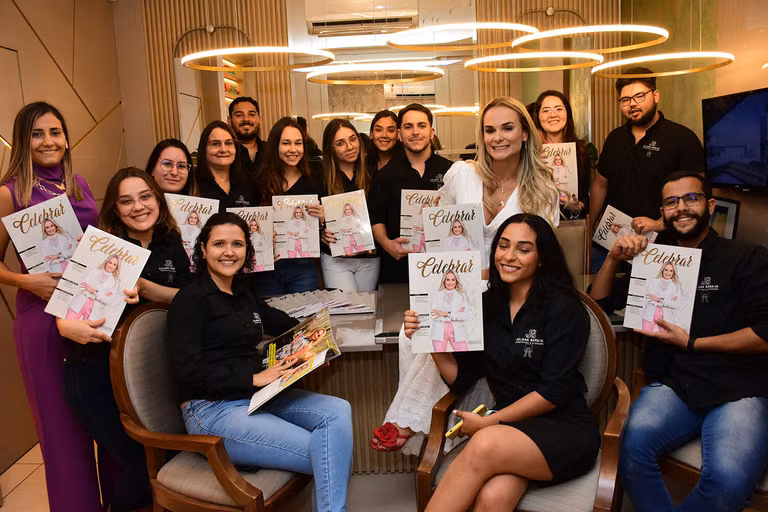Juliana Saraiva recebe a 22ª edição da Revista Celebrar – foto 44