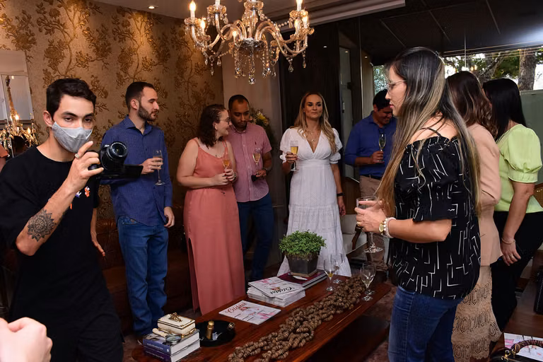 Juliana Saraiva recebe a 22ª edição da Revista Celebrar – foto 99