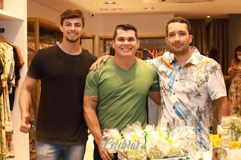 cOLCCI - LANÇAMENTO DA COLEÇÃO “aLTO VERÃO JULIETTE 2022” – foto 19