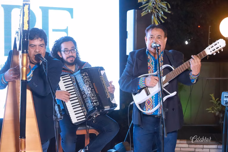 LANÇAMENTO DO SHOW: Um poeta e um violão com Renato Teixeira – foto 86