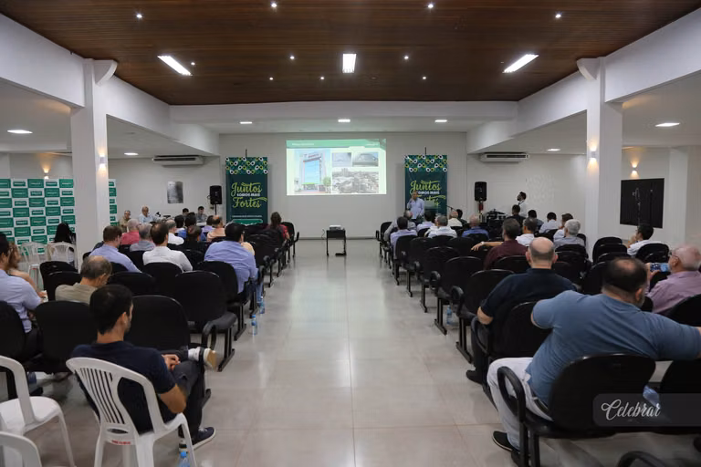 Assembleia geral ordinária unimed dourados – foto 75