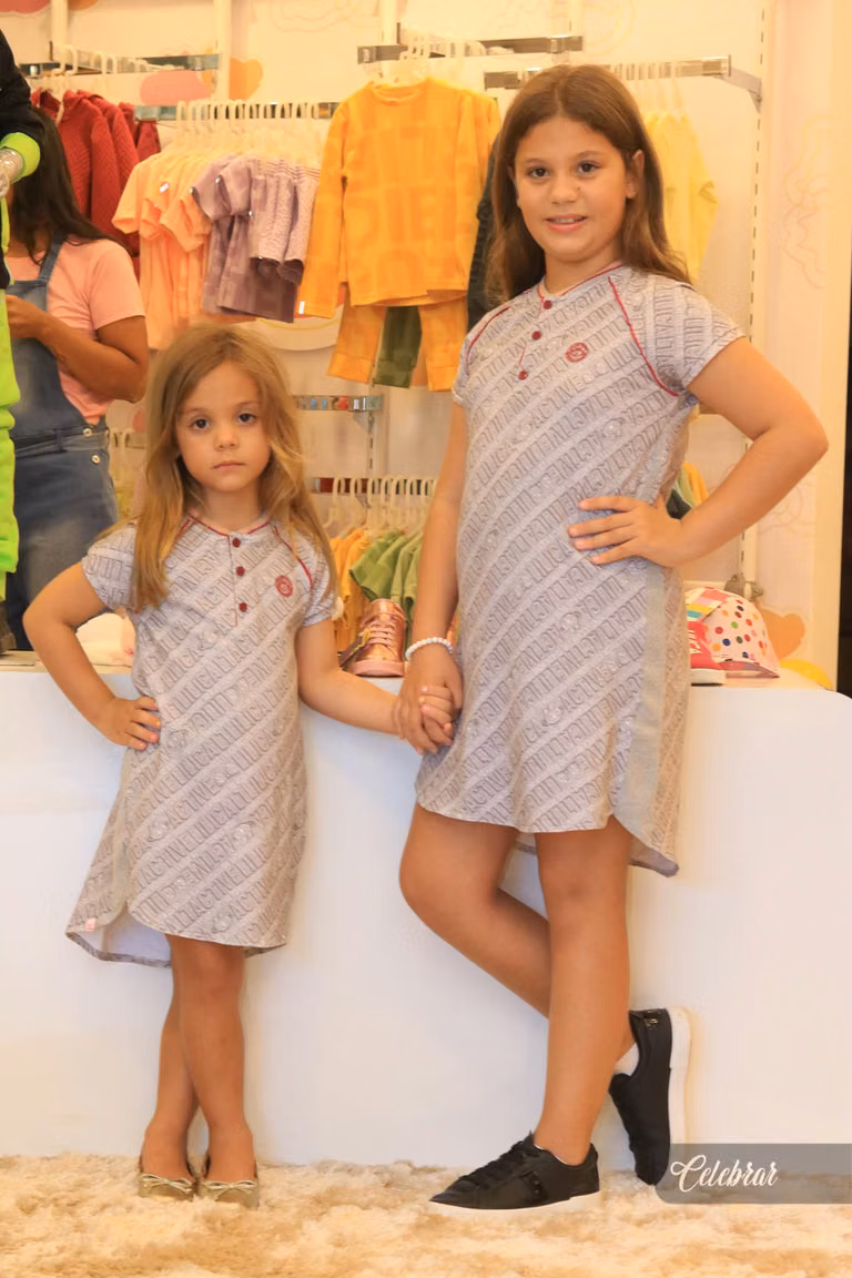 coquetel de lançamento lilica e tigor dourados – foto 105