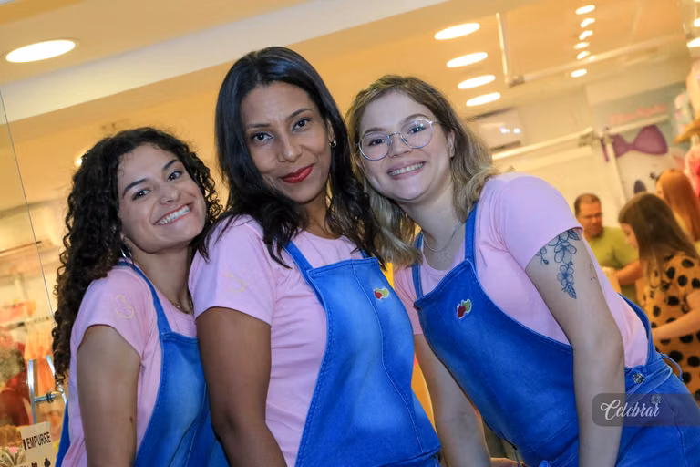 coquetel de lançamento lilica e tigor dourados – foto 56