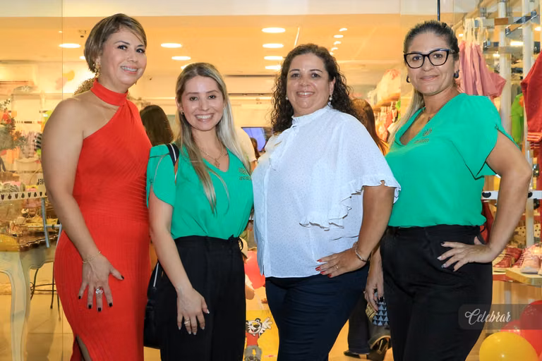 coquetel de lançamento lilica e tigor dourados – foto 66