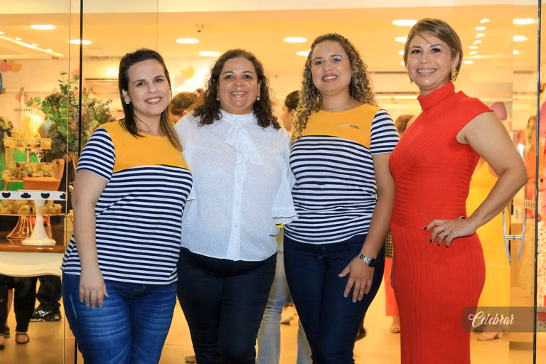 coquetel de lançamento lilica e tigor dourados – foto 70