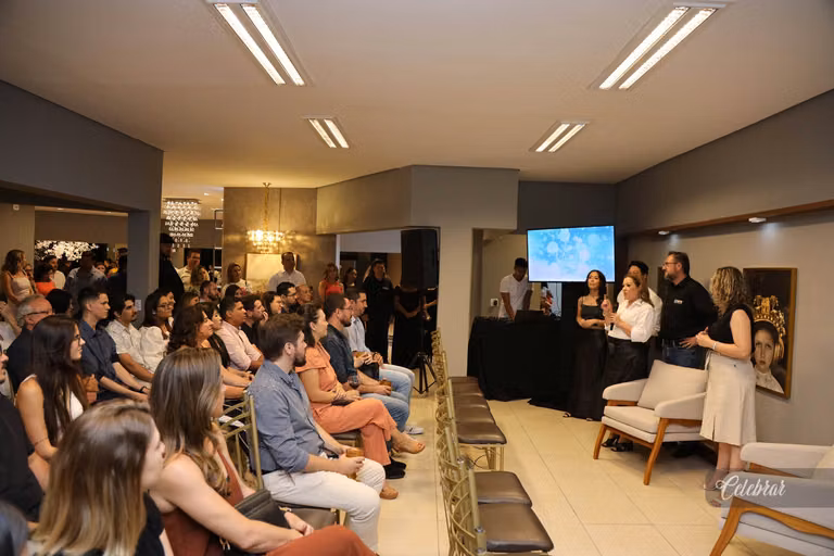 Criare dourados e bauhaus móveis promovem bate papo com arquiteto renato mendonça – foto 105