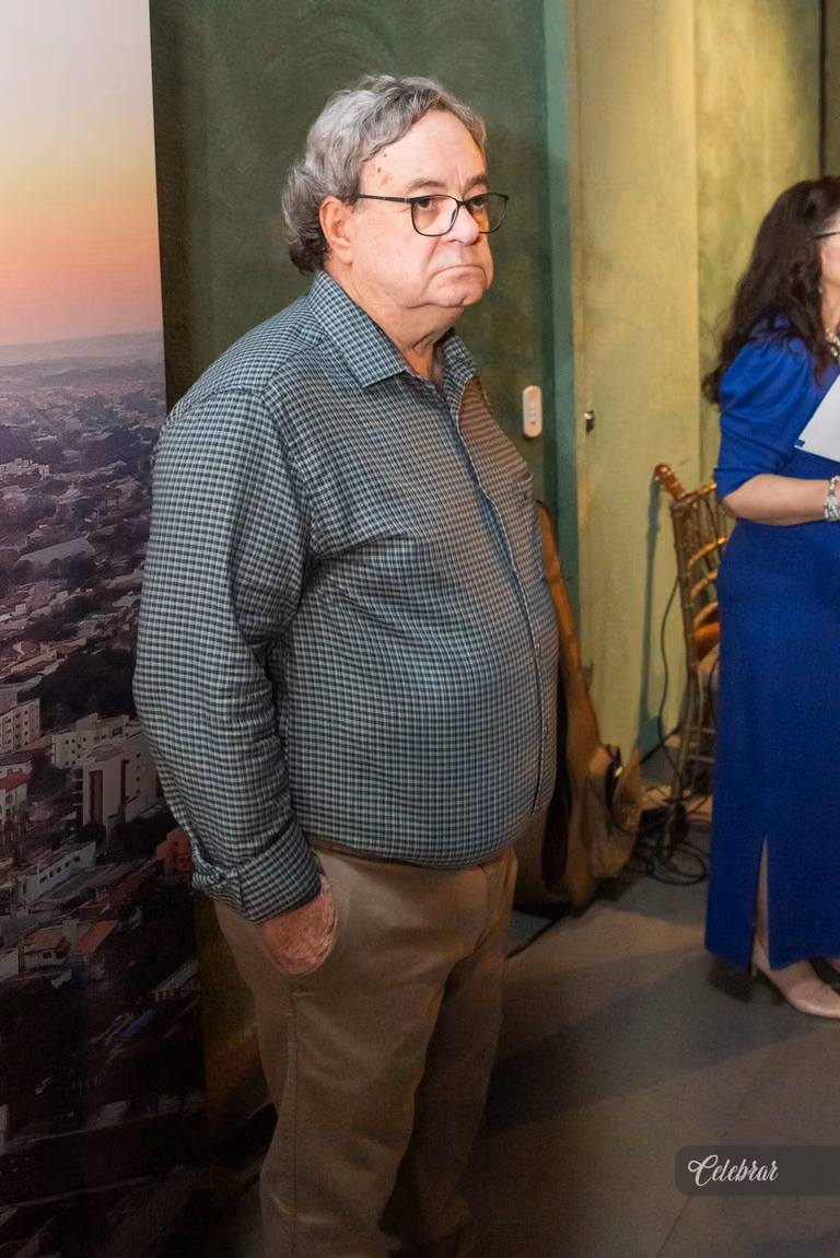 Lançamento do livRO “MINHA HISTÓRIA EM DOURADOS” – foto 175