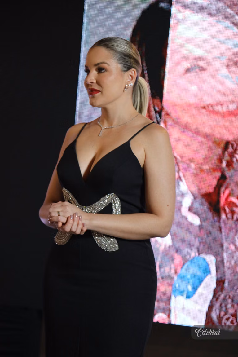 Vanessa parpinelli estética avançada – foto 156