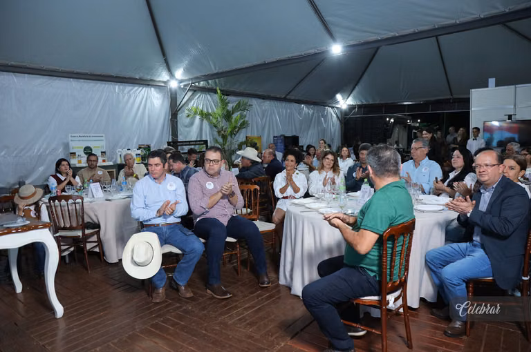 Lançamento do show do michel teló por ciarama máquinas e aapoiadores – foto 177
