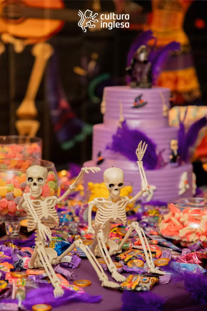 Cultura Inglesa de Dourados realiza a sua Halloween Party