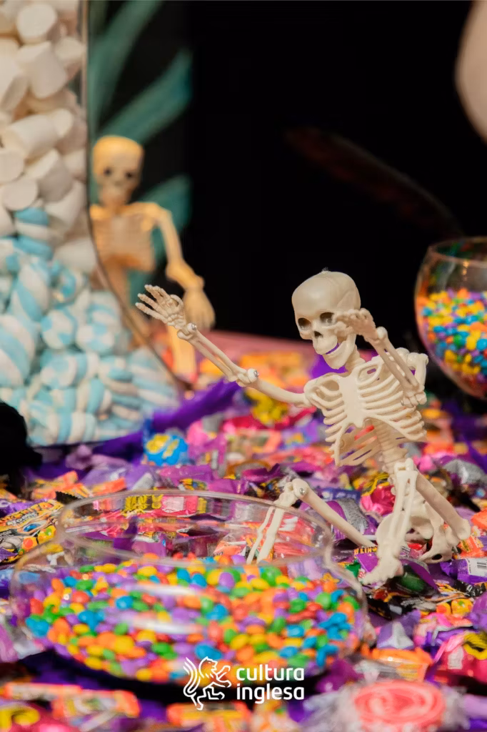 Cultura Inglesa de Dourados realiza a sua Halloween Party
