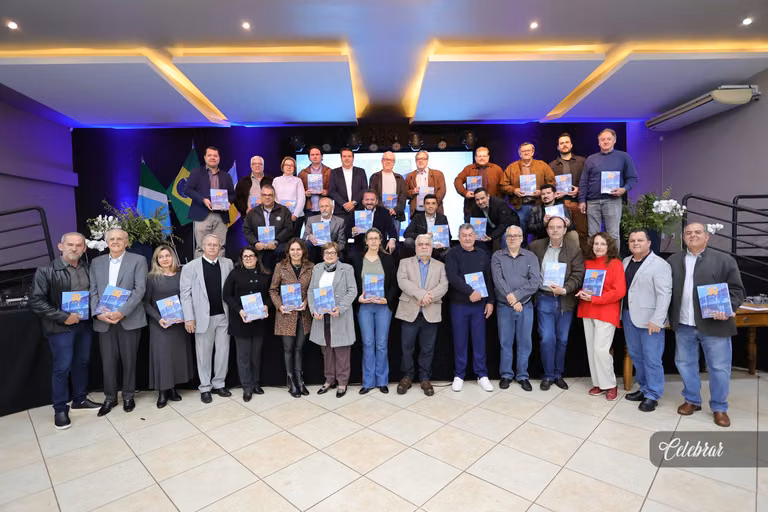 ACED realiza café da manhã especial e lança livro em comemoração aos seus 80 anos – foto 147