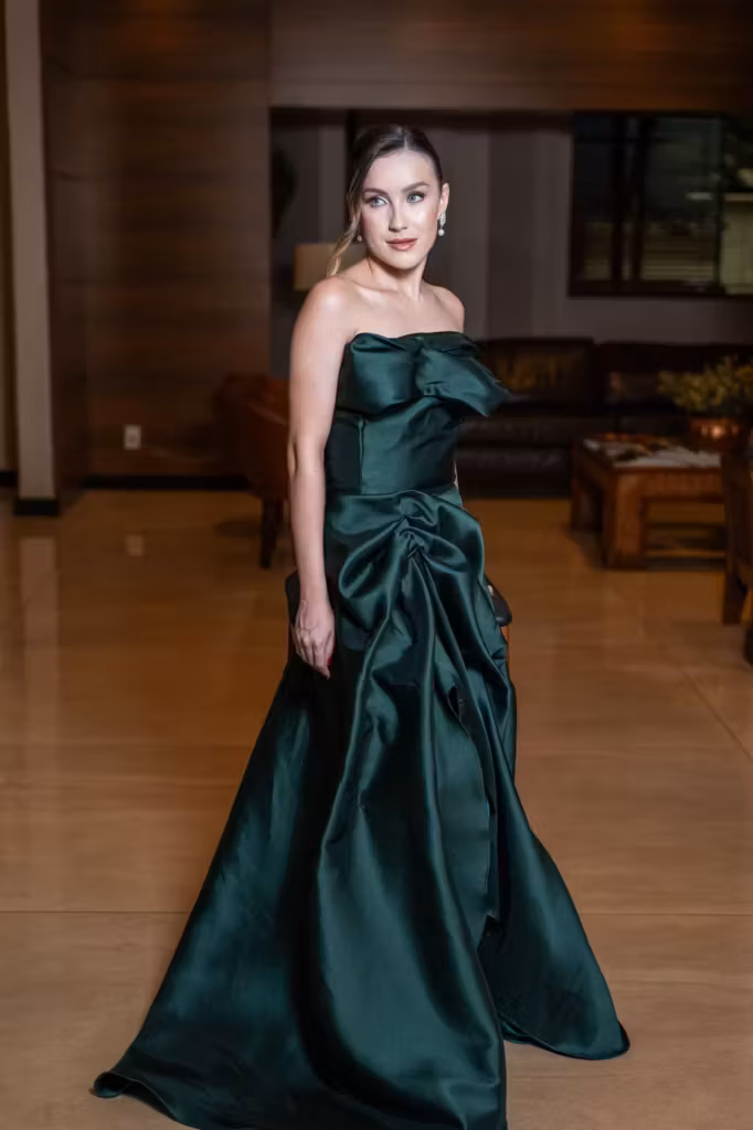 La Fiesta: confira a nova coleção de vestidos de festa assinada por Deva Nonatto
