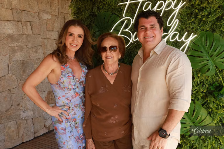 Cristiano Almeida comemora seus 38 anos em um almoço surpresa com amigos e parceiros – foto 116