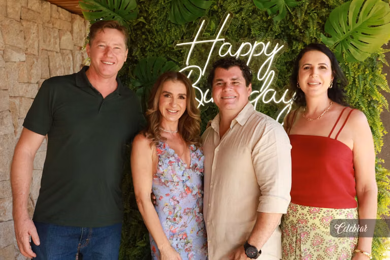 Cristiano Almeida comemora seus 38 anos em um almoço surpresa com amigos e parceiros – foto 127