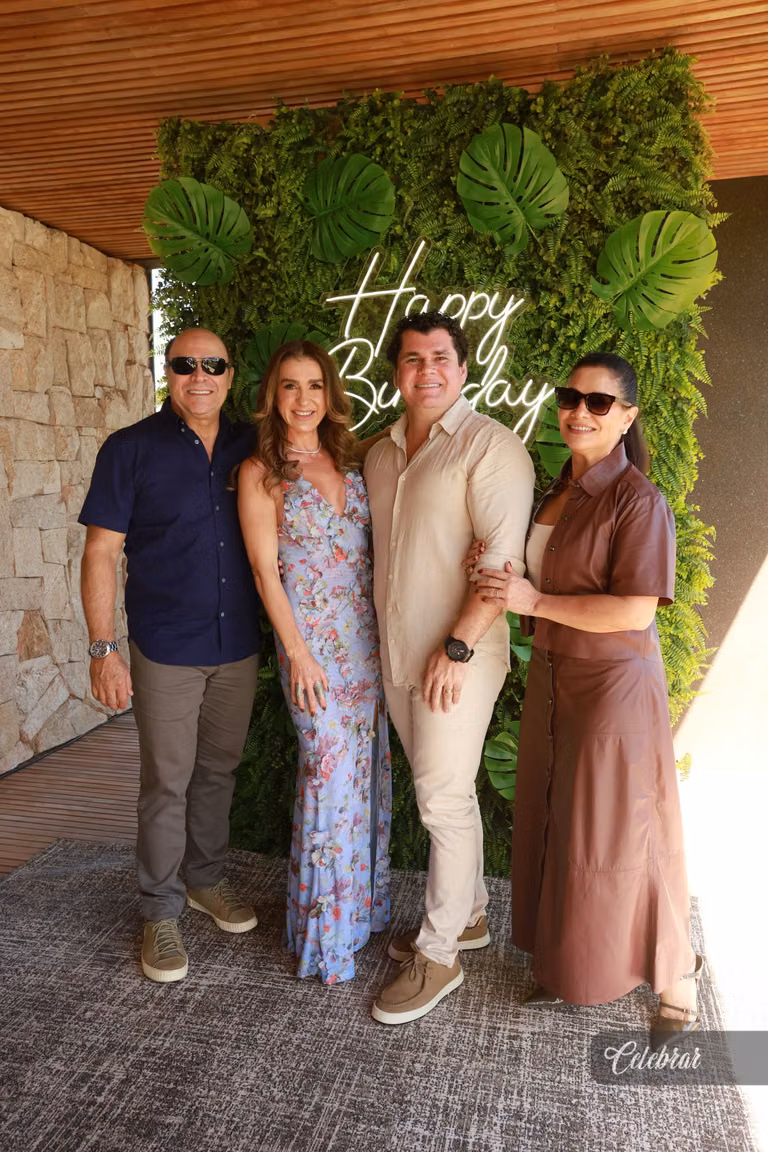 Cristiano Almeida comemora seus 38 anos em um almoço surpresa com amigos e parceiros – foto 134