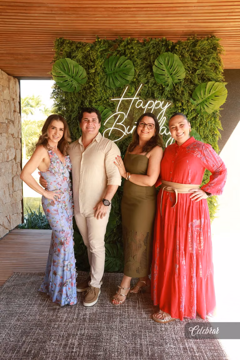 Cristiano Almeida comemora seus 38 anos em um almoço surpresa com amigos e parceiros – foto 188