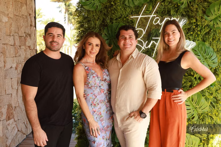 Cristiano Almeida comemora seus 38 anos em um almoço surpresa com amigos e parceiros – foto 211
