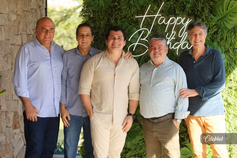 Cristiano Almeida comemora seus 38 anos em um almoço surpresa com amigos e parceiros – foto 222