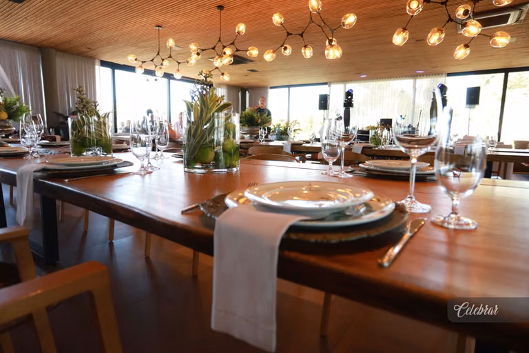 Cristiano Almeida comemora seus 38 anos em um almoço surpresa com amigos e parceiros – foto 40
