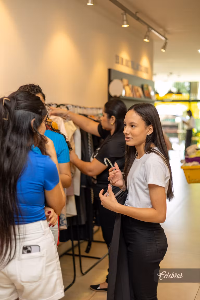 Moda, novidades e comemoração: Peça Rara celebra 04 anos em Dourados – foto 36