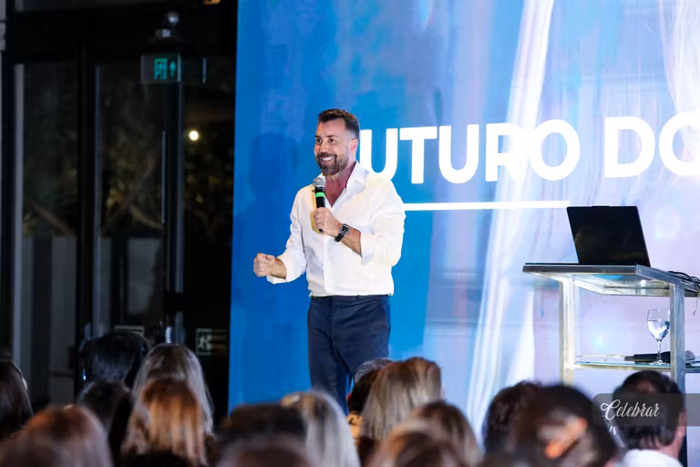 Veja mais registros da Masterclass “O Mercado de Luxo – Edição Especial Dourados”, com Carlos Ferreirinha – foto 272