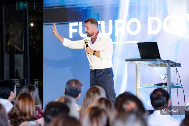 Veja mais registros da Masterclass “O Mercado de Luxo – Edição Especial Dourados”, com Carlos Ferreirinha – foto 273