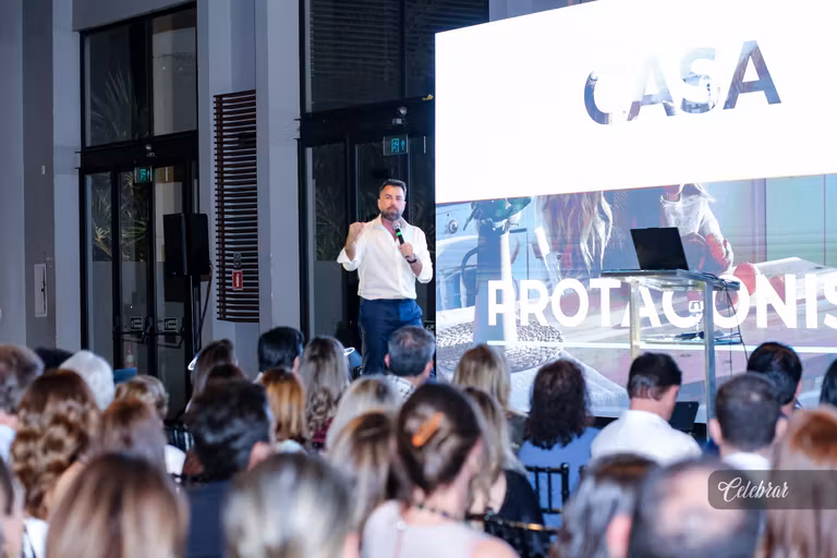 Veja mais registros da Masterclass “O Mercado de Luxo – Edição Especial Dourados”, com Carlos Ferreirinha – foto 275