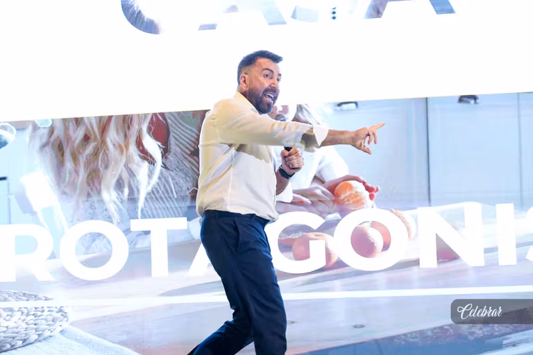 Veja mais registros da Masterclass “O Mercado de Luxo – Edição Especial Dourados”, com Carlos Ferreirinha – foto 279