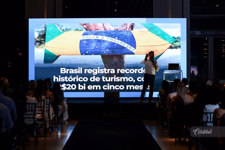 Veja mais registros da Masterclass “O Mercado de Luxo – Edição Especial Dourados”, com Carlos Ferreirinha – foto 284