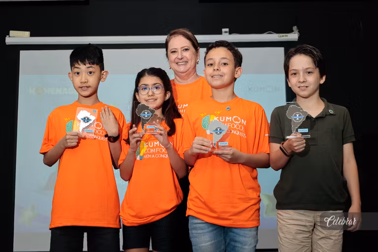 Kumon Unidade Progresso homenageia alunos adiantados em evento especial – foto 267
