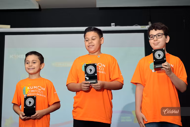 Kumon Unidade Progresso homenageia alunos adiantados em evento especial – foto 280