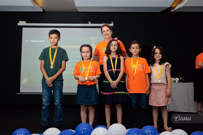 Kumon Unidade Progresso homenageia alunos adiantados em evento especial – foto 284
