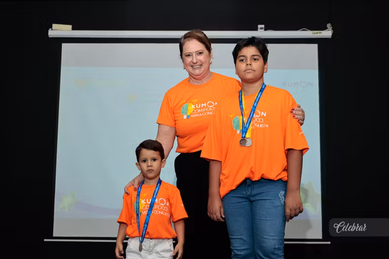 Kumon Unidade Progresso homenageia alunos adiantados em evento especial – foto 297