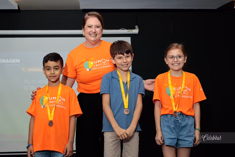 Kumon Unidade Progresso homenageia alunos adiantados em evento especial – foto 305