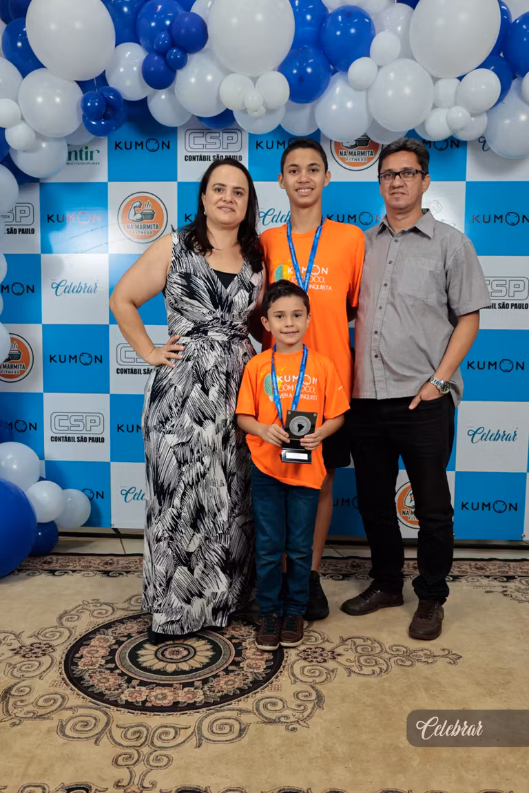 Kumon Unidade Progresso homenageia alunos adiantados em evento especial – foto 311