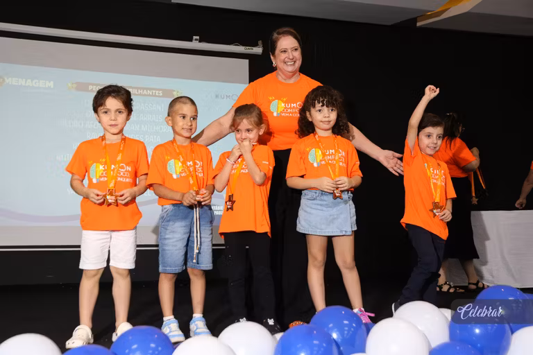 Kumon Unidade Progresso homenageia alunos adiantados em evento especial – foto 360