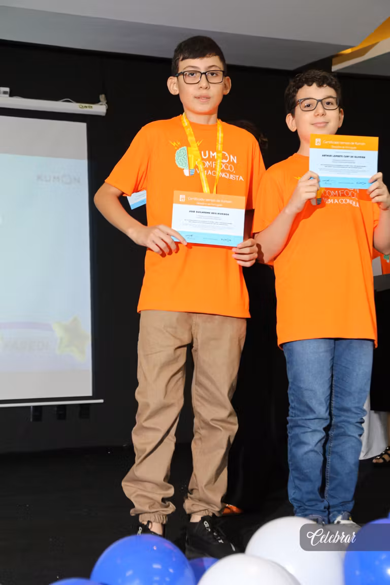 Kumon Unidade Progresso homenageia alunos adiantados em evento especial – foto 369