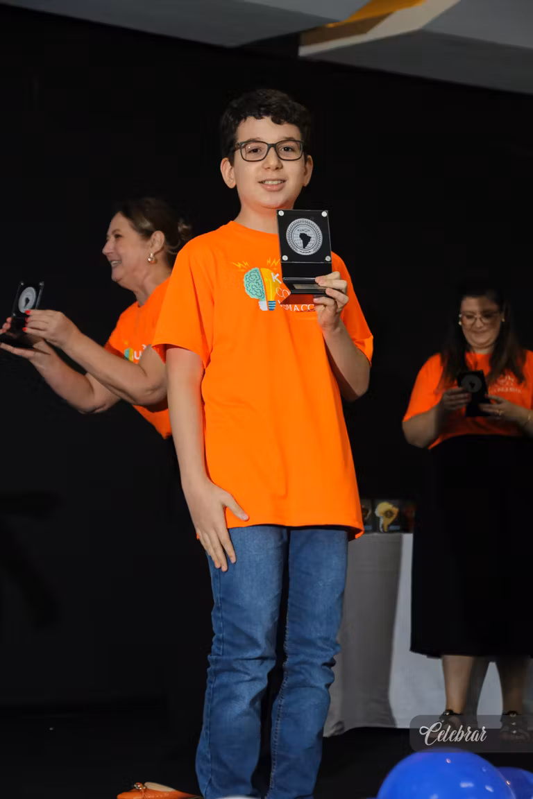 Kumon Unidade Progresso homenageia alunos adiantados em evento especial – foto 392
