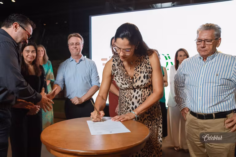 Noite de lançamento do Leilodom 2026 com assinatura de parcerias – foto 124