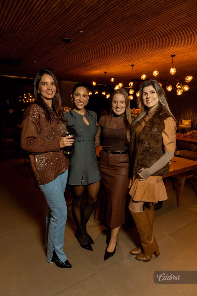 Encontro das mulheres da academia do Hectares reuniu mulheres para uma noite de descontração, boas conversas e conexões especiais. – foto 17