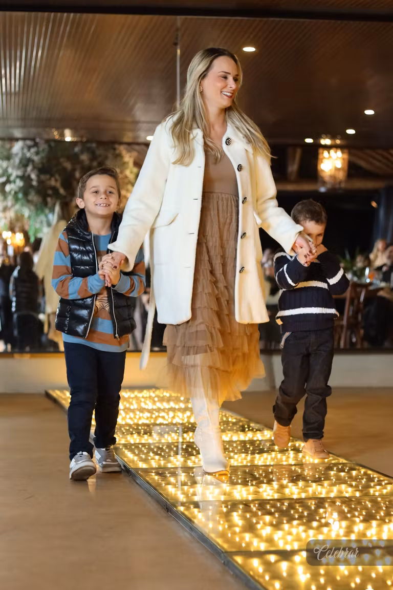 Uma noite marcada por uma celebração repleta de carinho, novidades e as novas tendências da Look Baby Store – foto 113