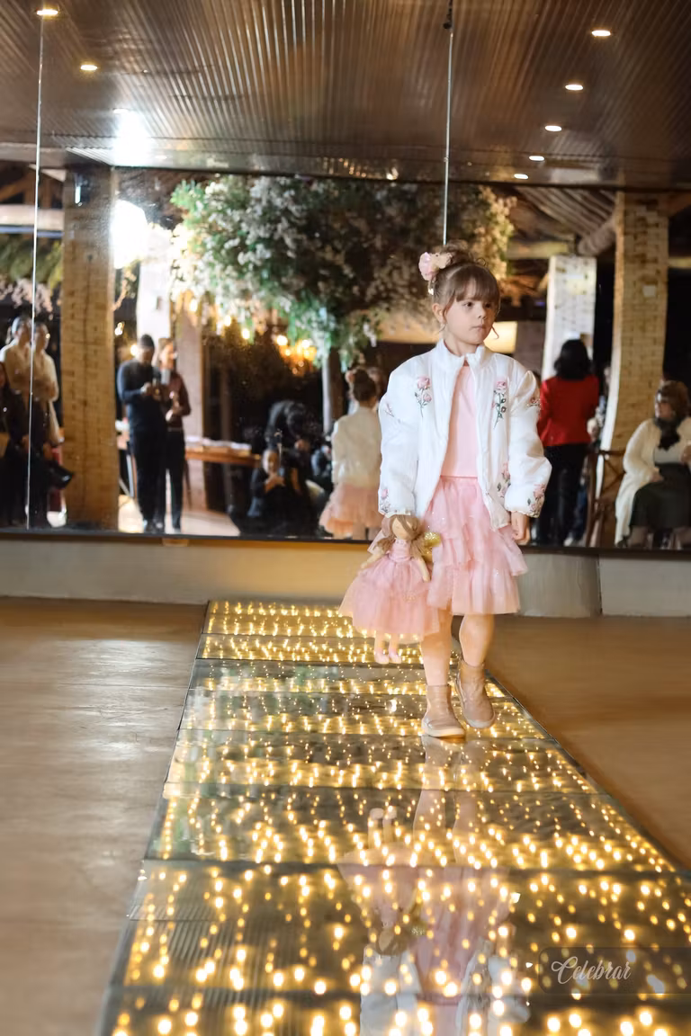 Uma noite marcada por uma celebração repleta de carinho, novidades e as novas tendências da Look Baby Store – foto 131