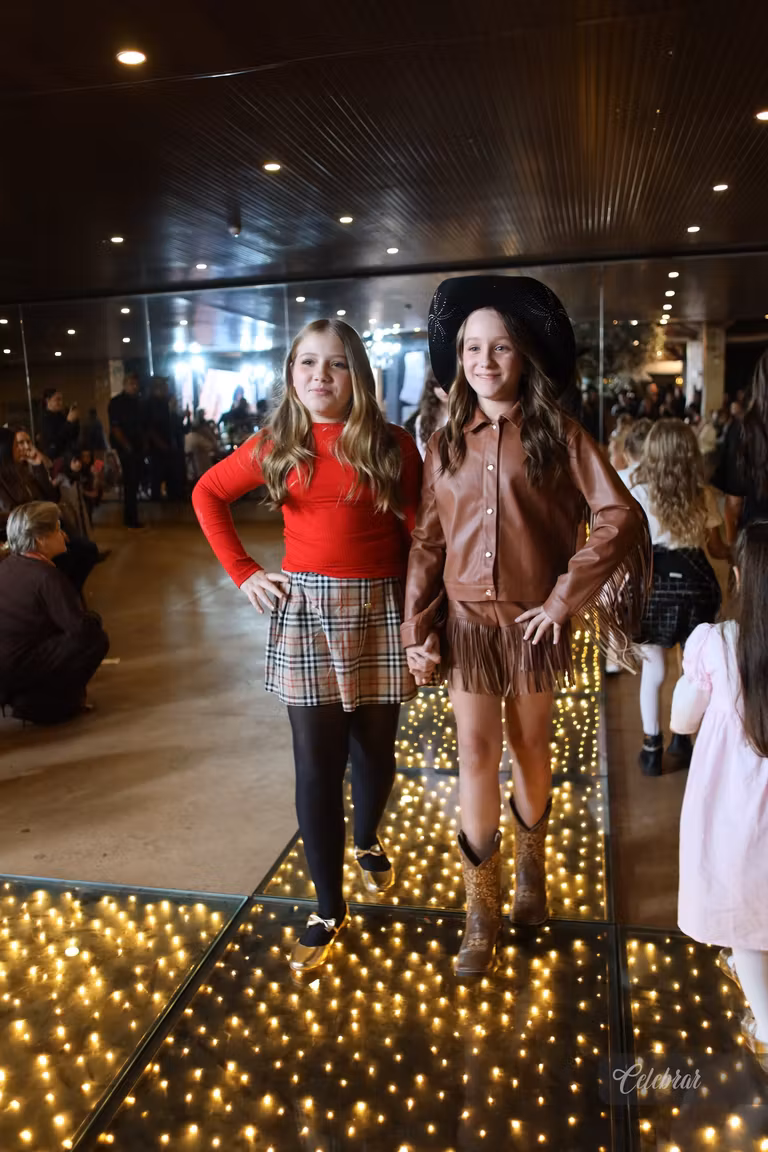 Uma noite marcada por uma celebração repleta de carinho, novidades e as novas tendências da Look Baby Store – foto 186