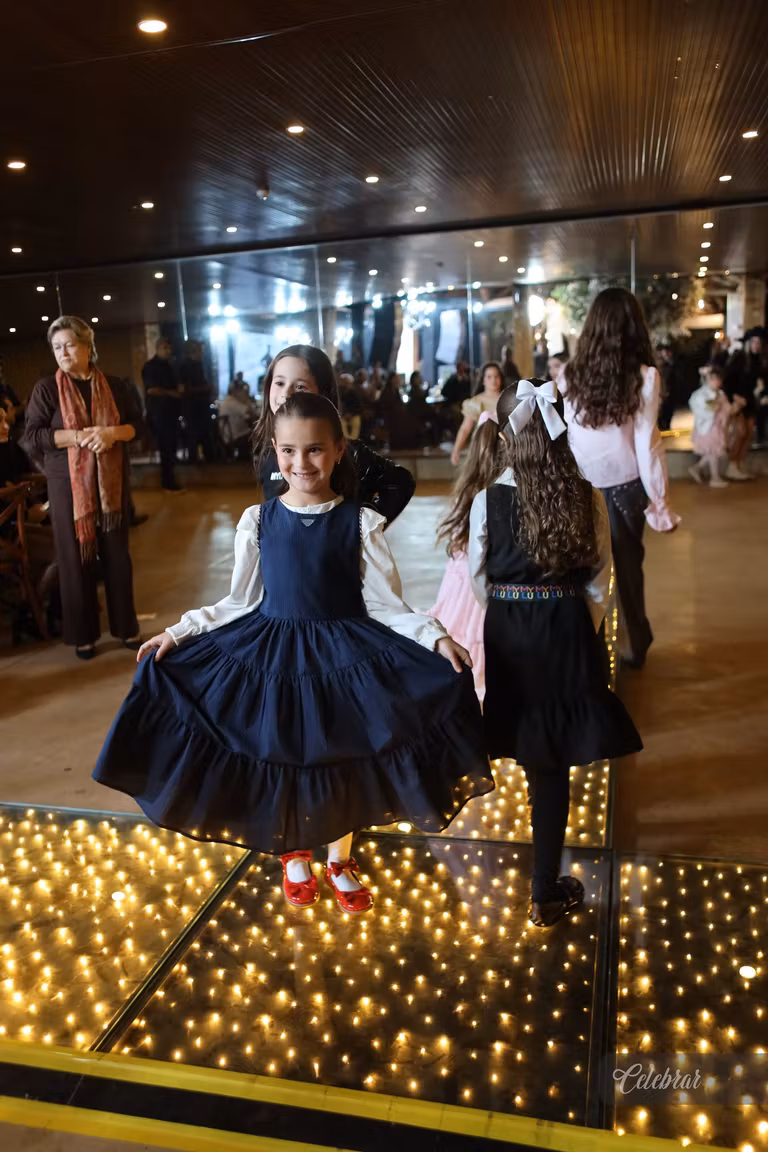 Uma noite marcada por uma celebração repleta de carinho, novidades e as novas tendências da Look Baby Store – foto 187