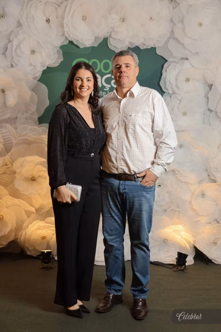 Sicredi Centro-Sul MS/BA celebra 37 anos com show beneficente em prol do Hospital de Amor de Dourados – foto 131